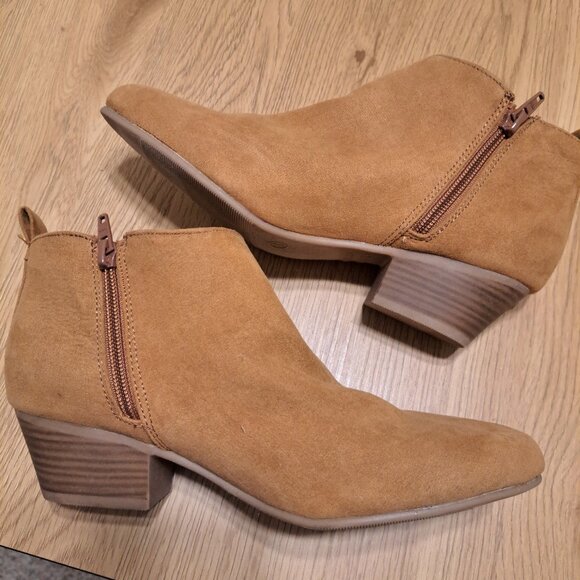 Old Navy Faux Suede Ankle Boots - Picture 3 of 4